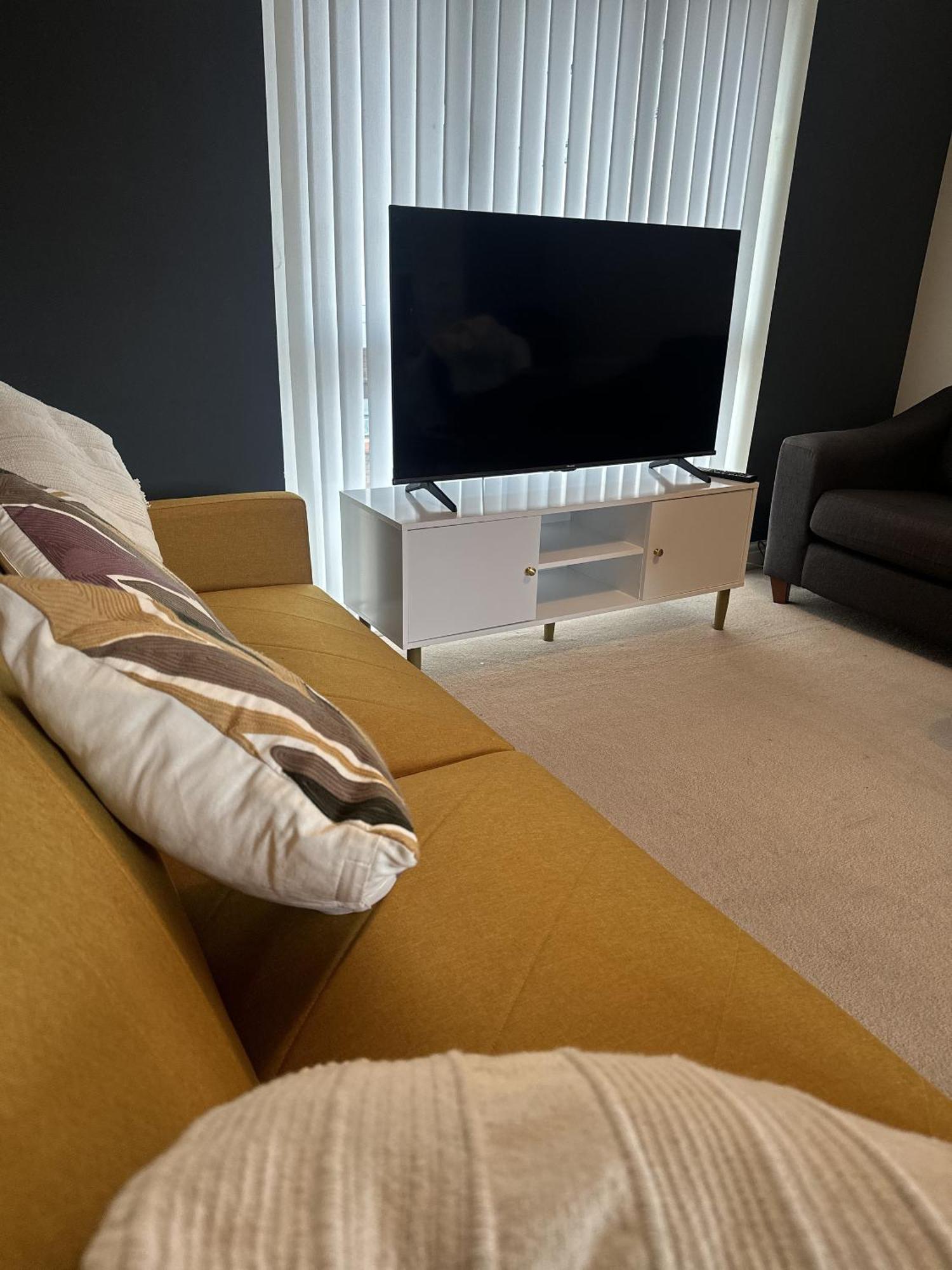 2 Bdr City Centre Apartment With Parking Cardiff Eksteriør billede